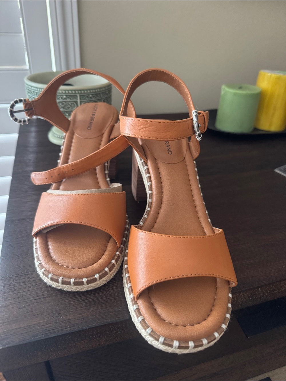 NWOTS NEVER WORN Lucky Brand Cognac Tan Espadrille Platform Sandals